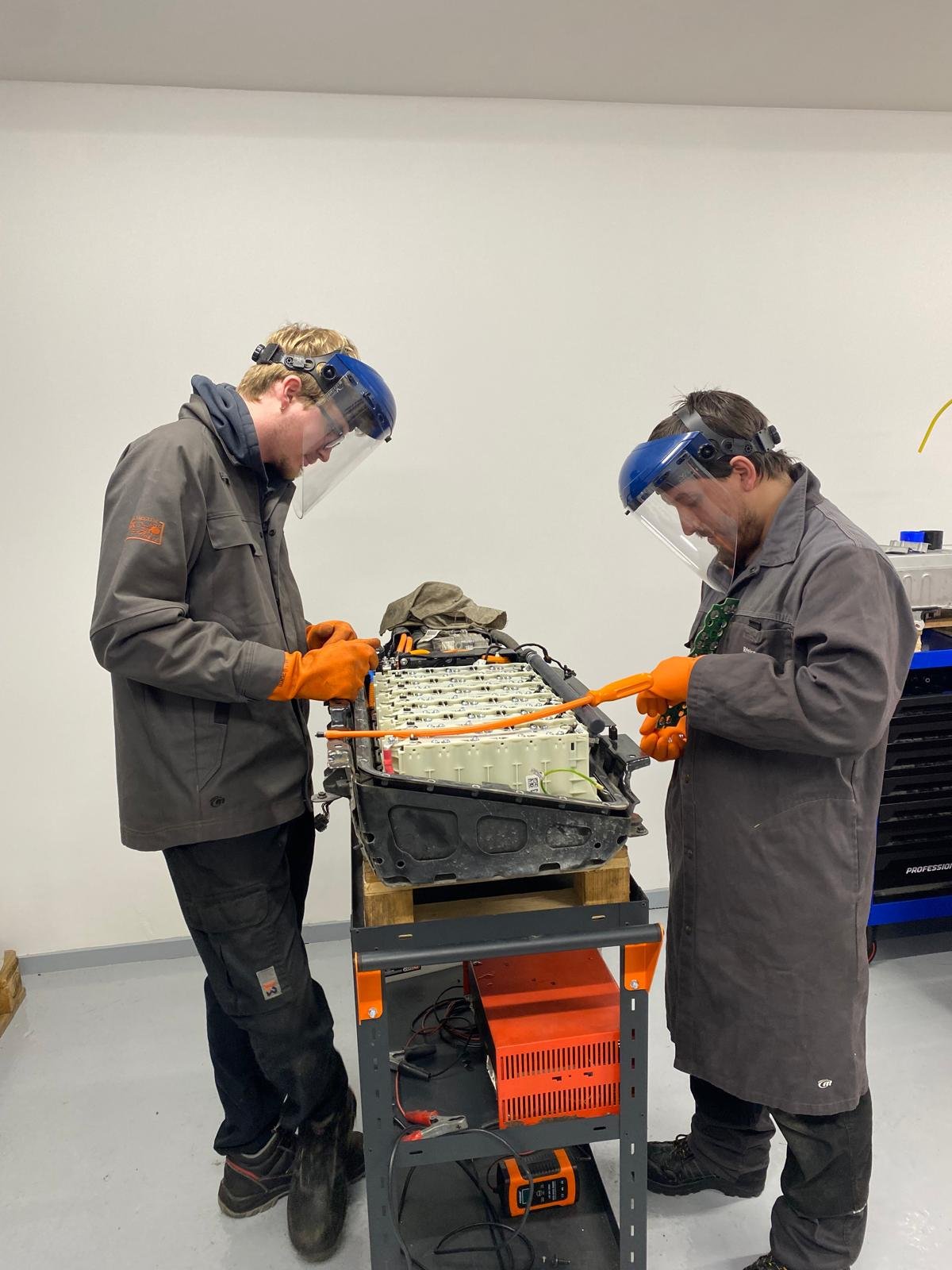 reparation batterie haute tension ev garage riviera