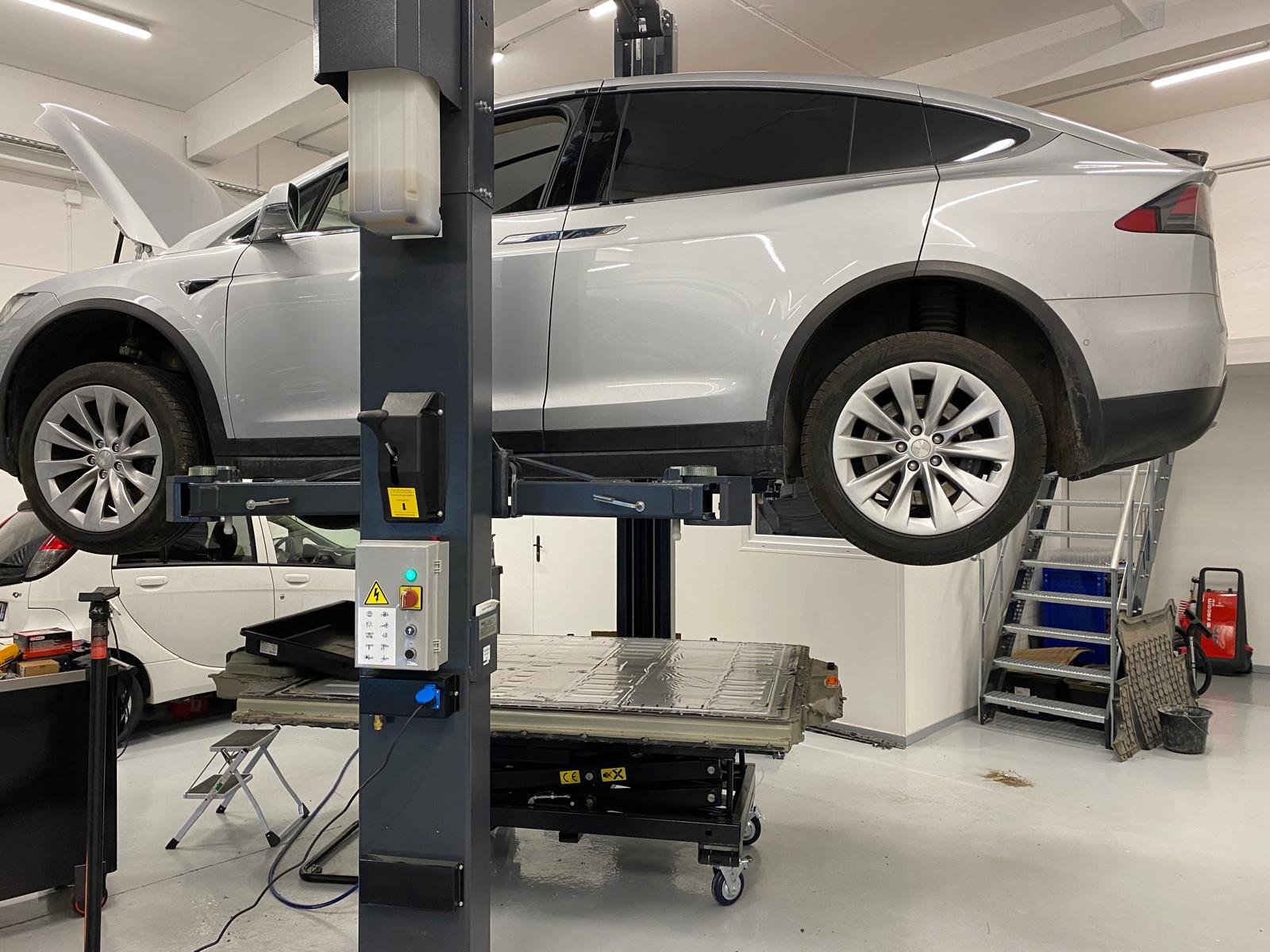 reparation batterie tesla ev garage riviera